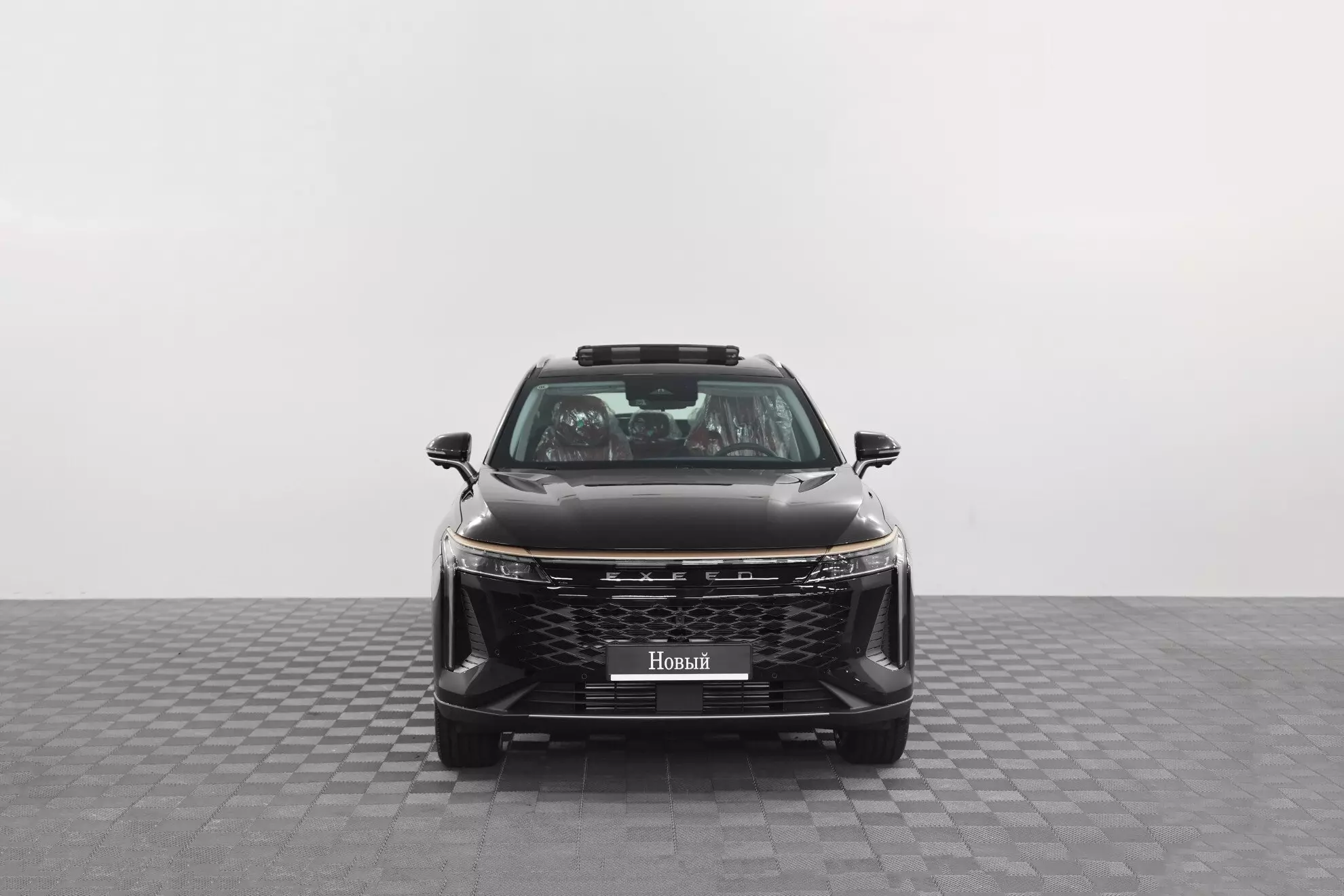 Автосалон: Exeed RX