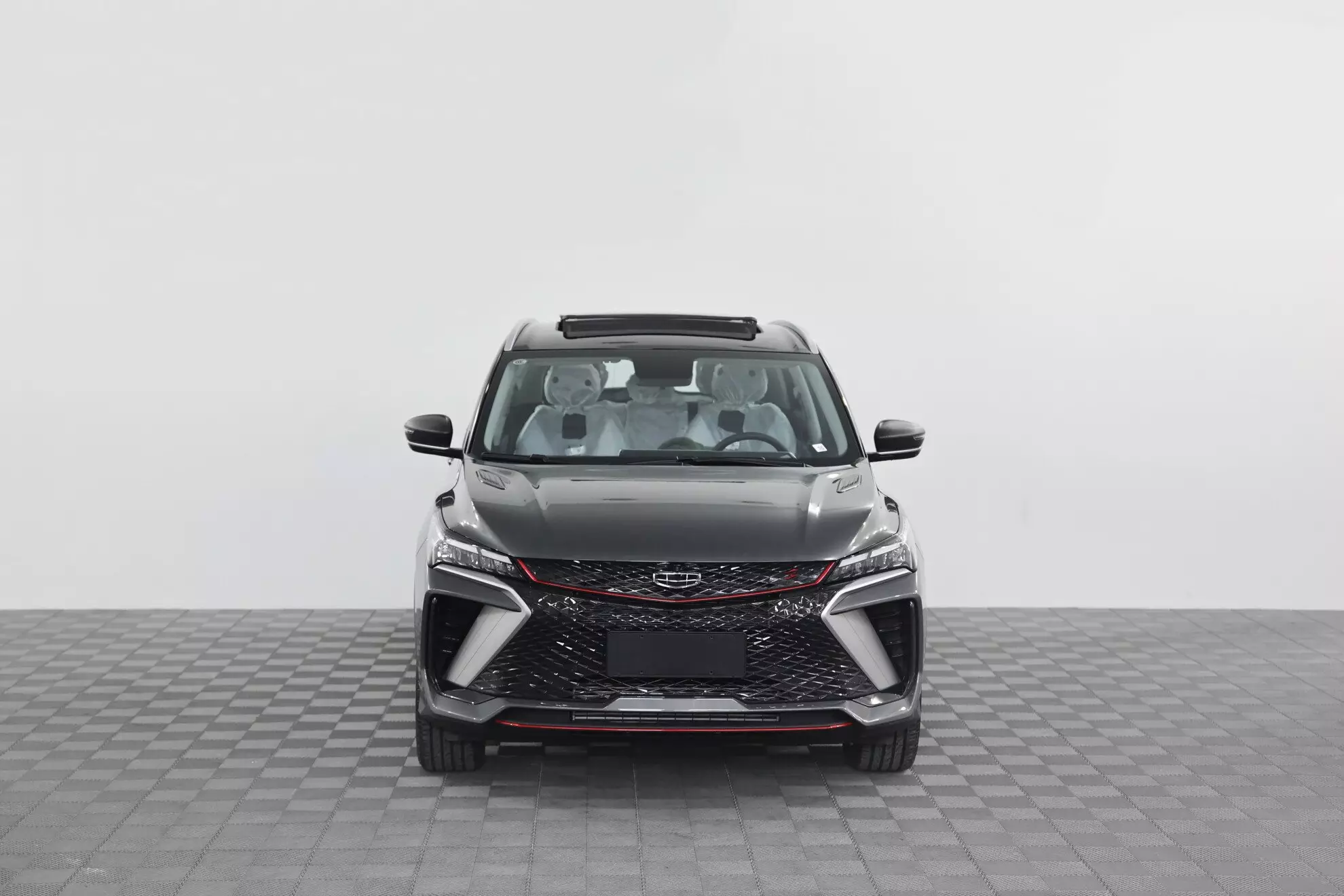 Автосалон: Geely Coolray