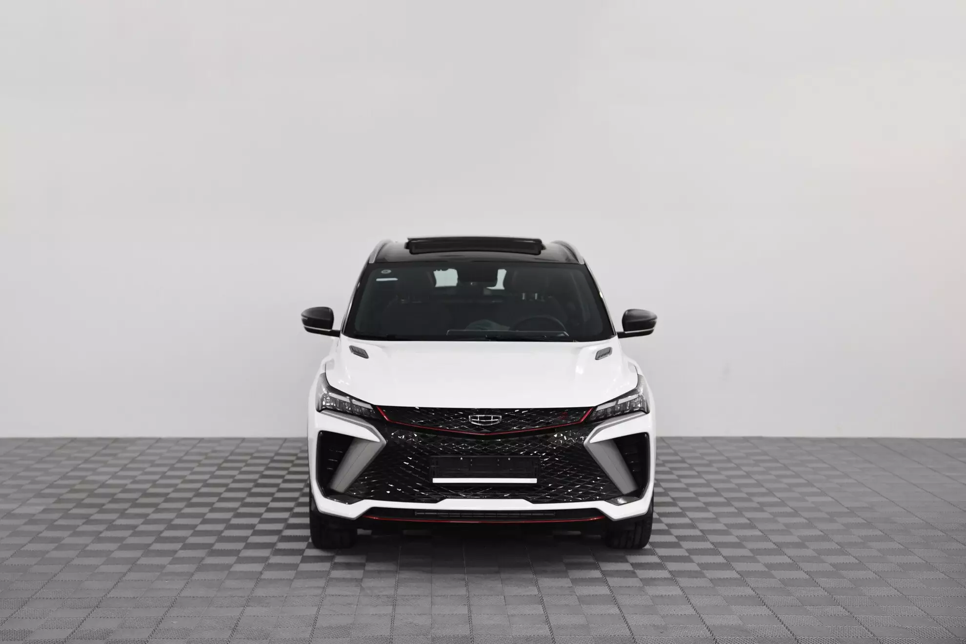 Автосалон: Geely Coolray