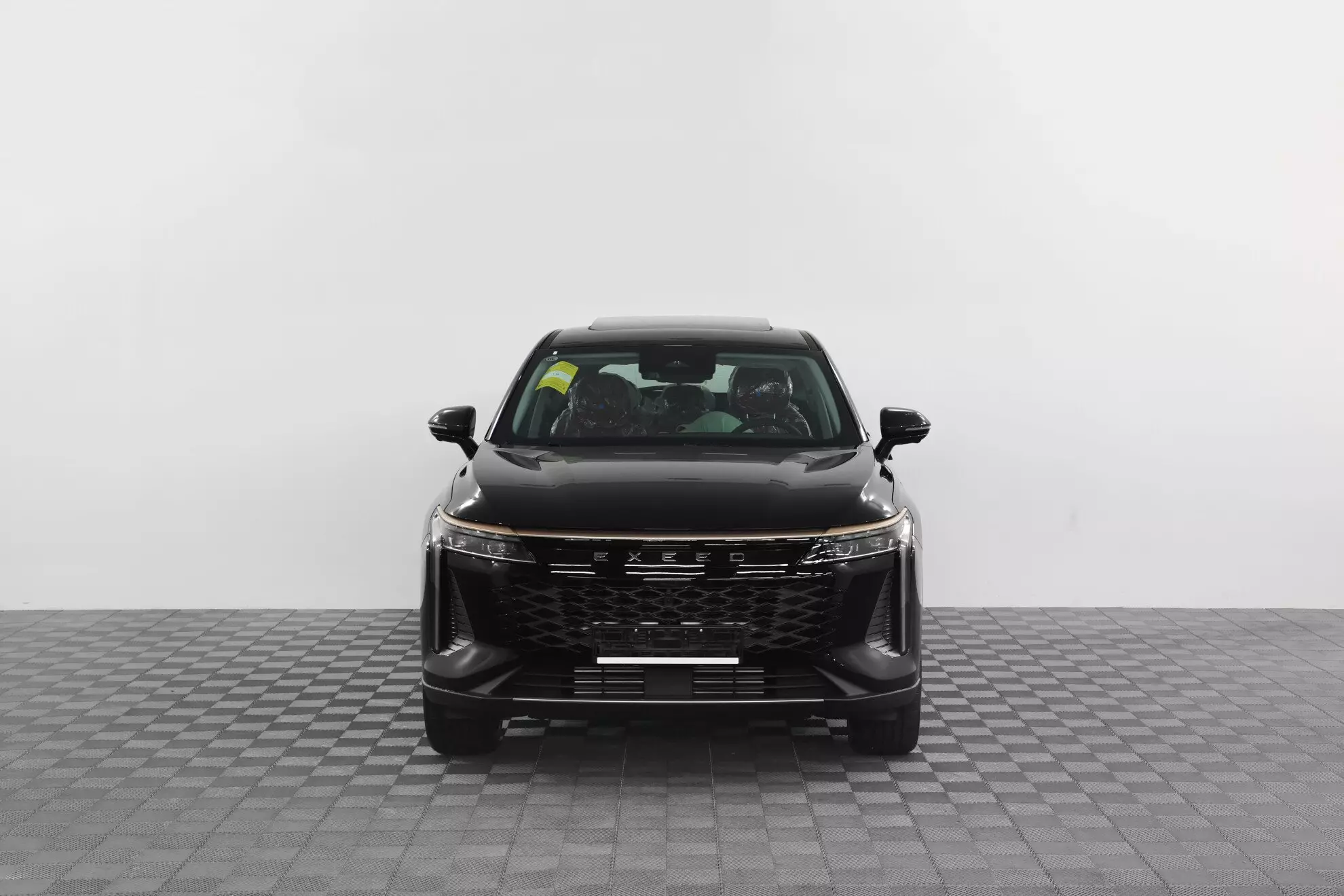 Автосалон: Exeed RX