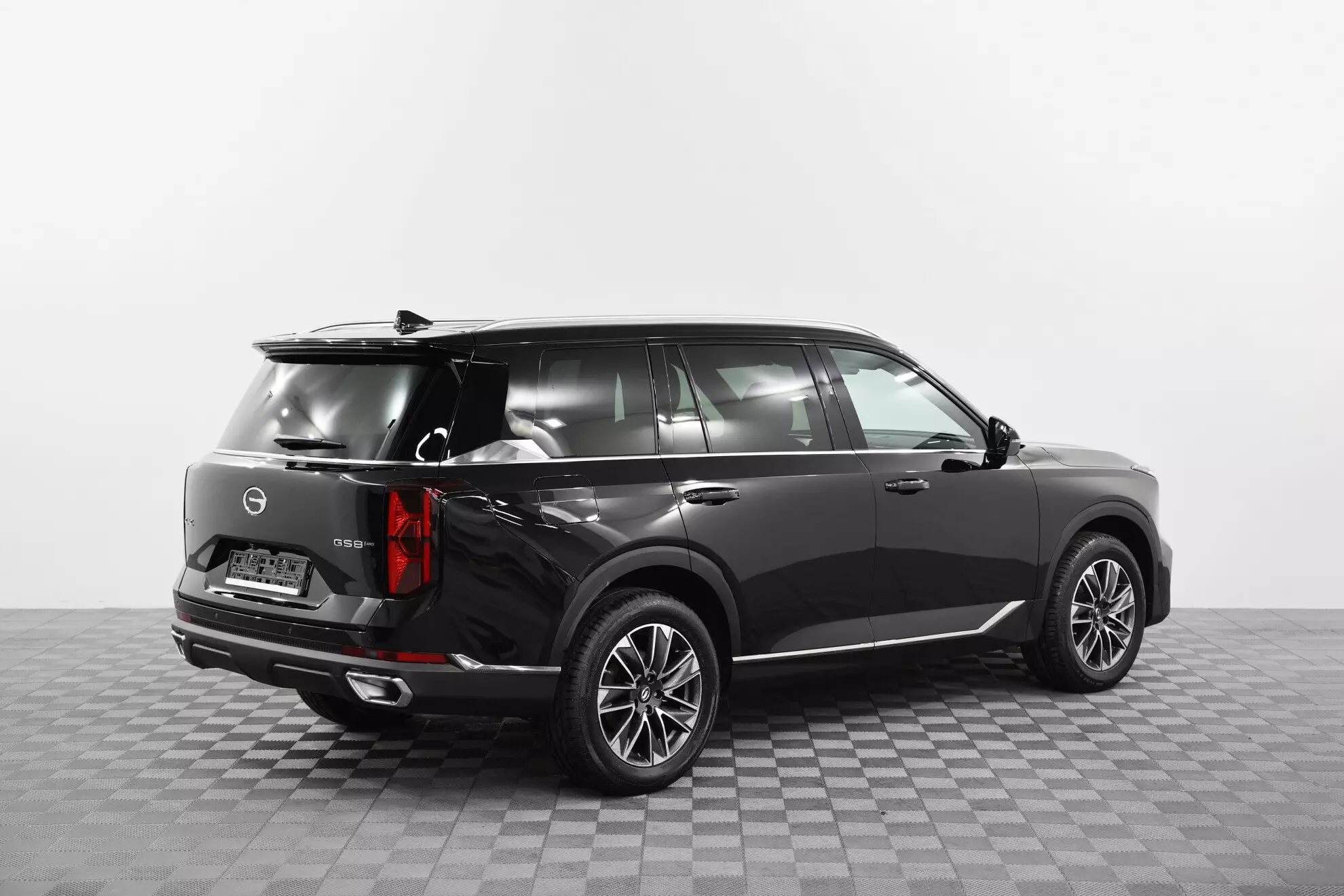 Автосалон: Gac GS8