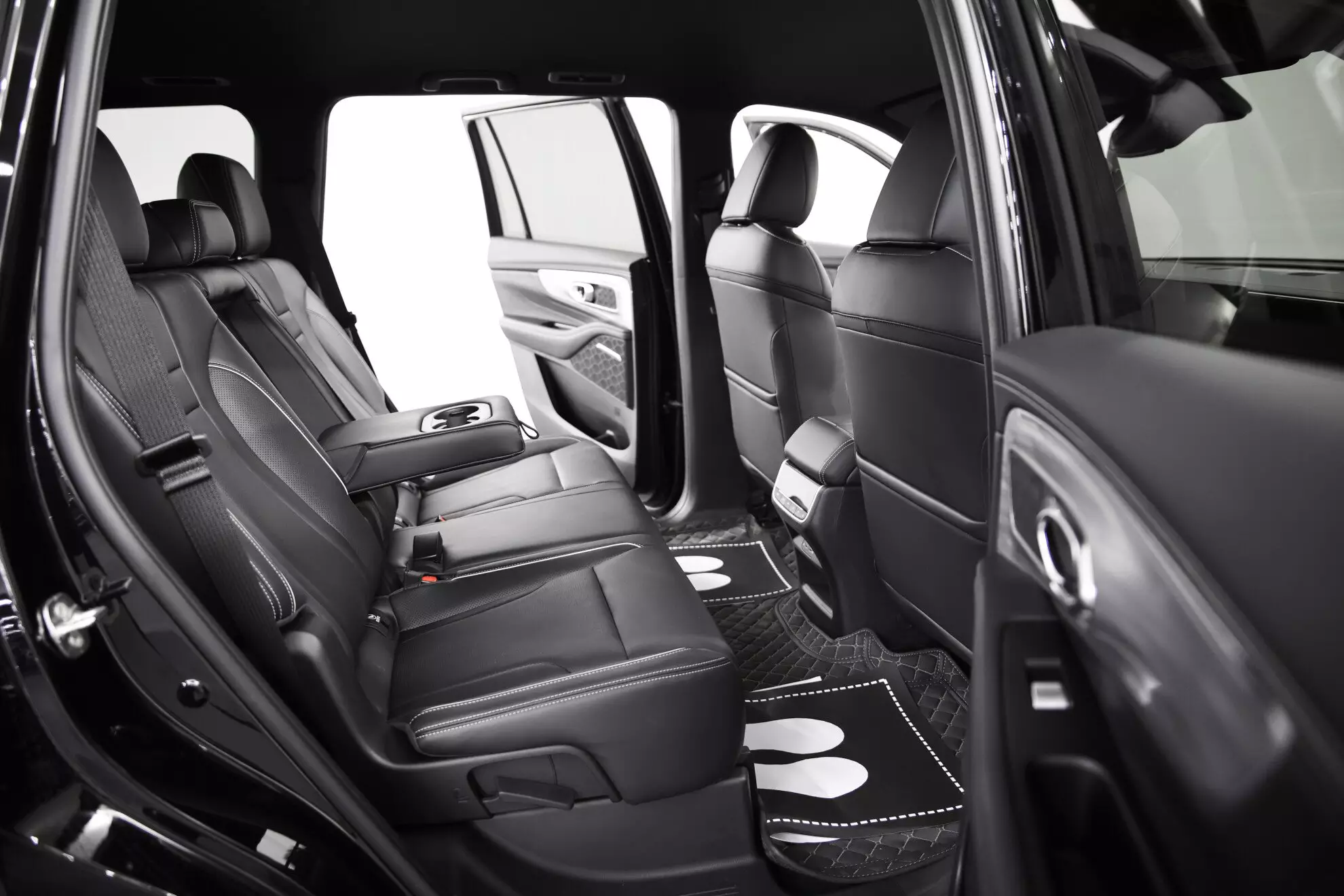 Автосалон: Gac GS8