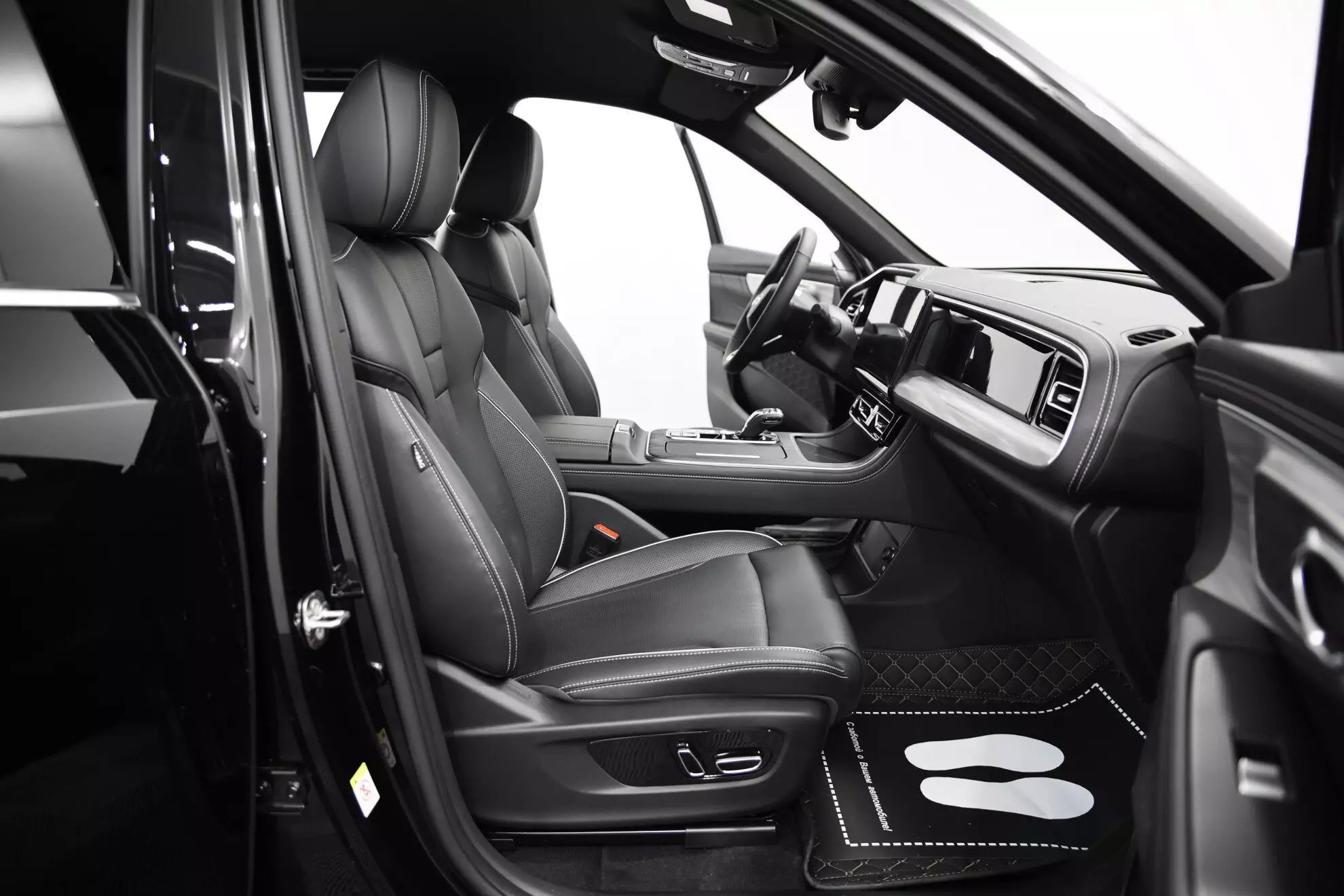 Автосалон: Gac GS8