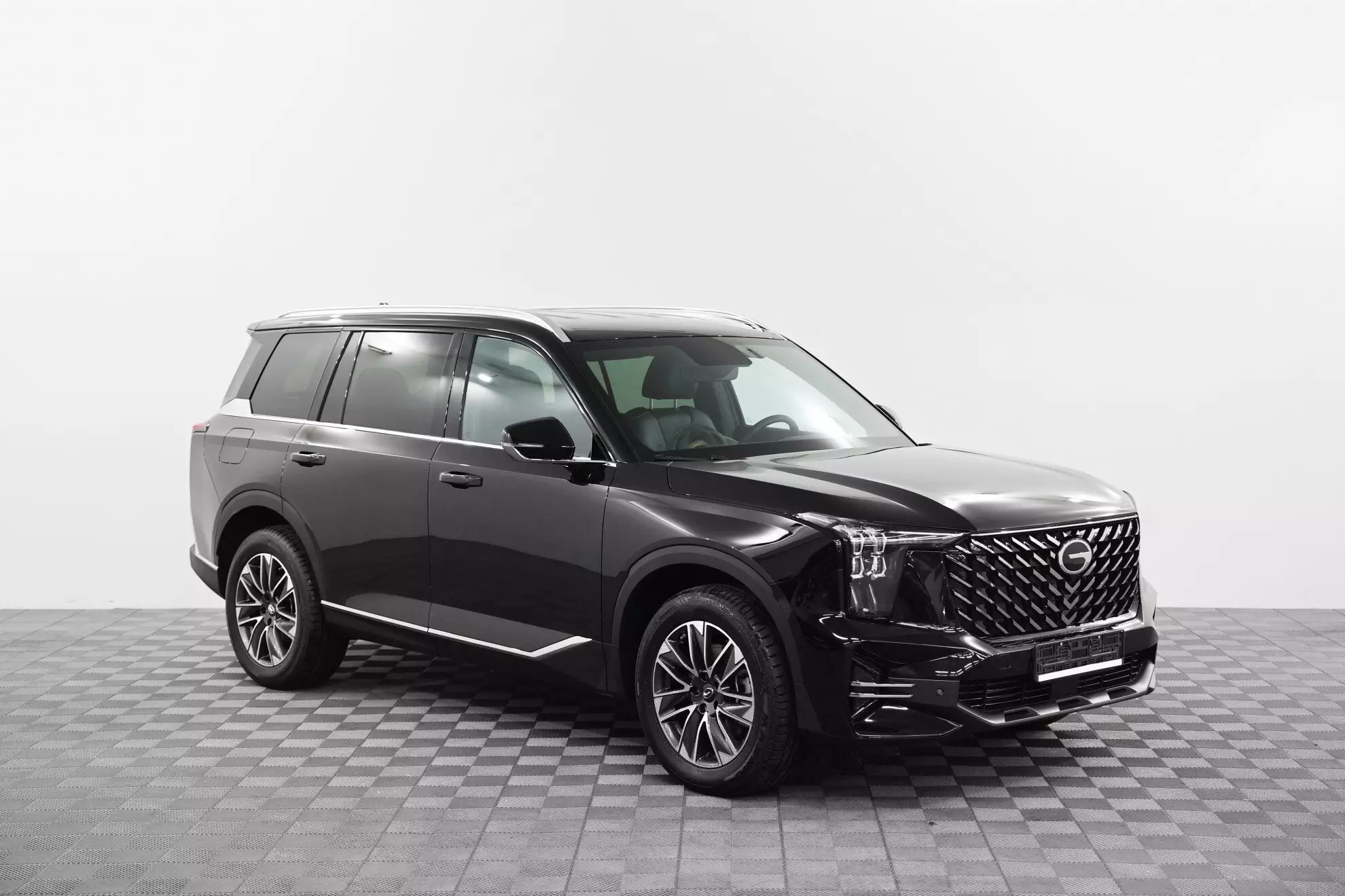 Автосалон: Gac GS8