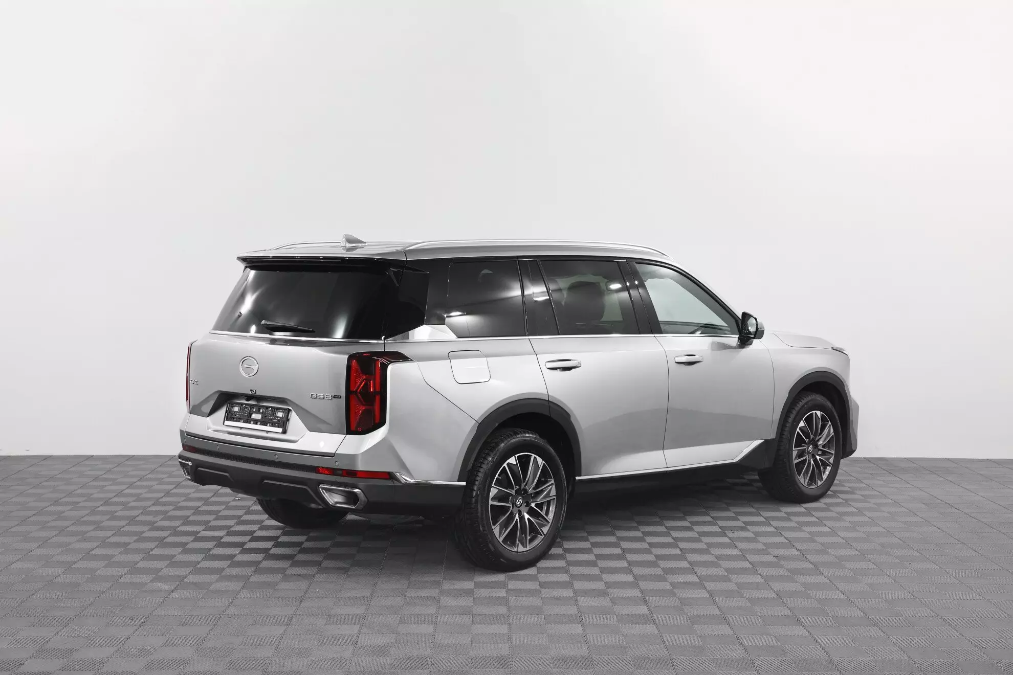 Автосалон: Gac GS8