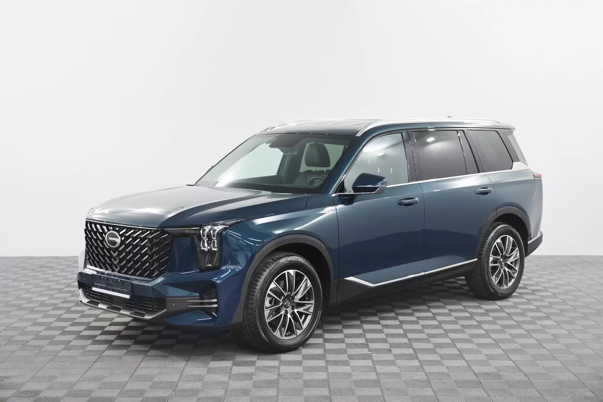 Автосалон: Gac GS8