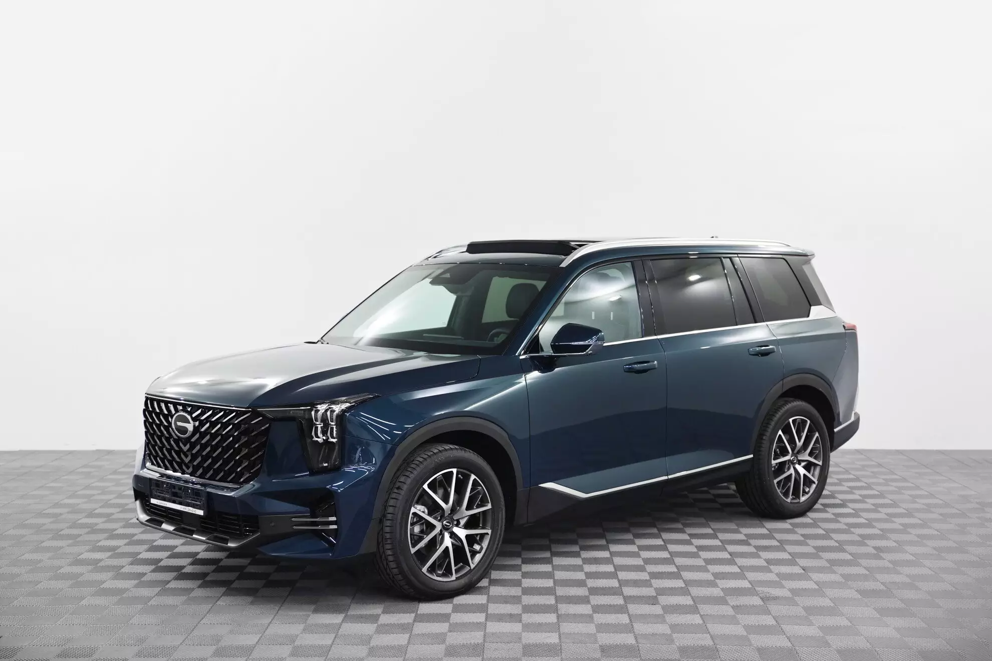 Автосалон: Gac GS8