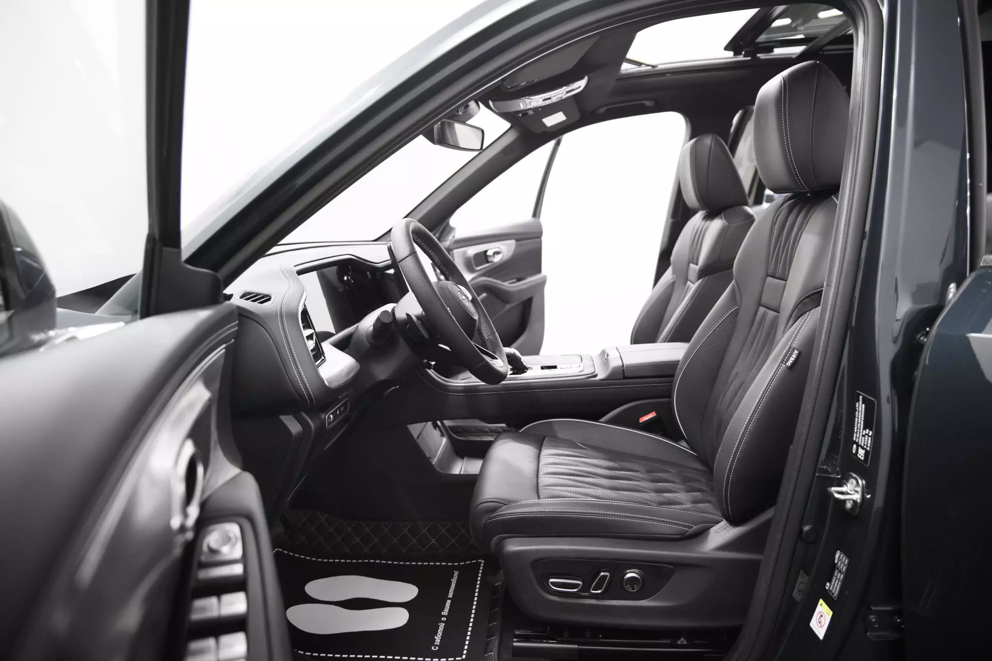 Автосалон: Gac GS8