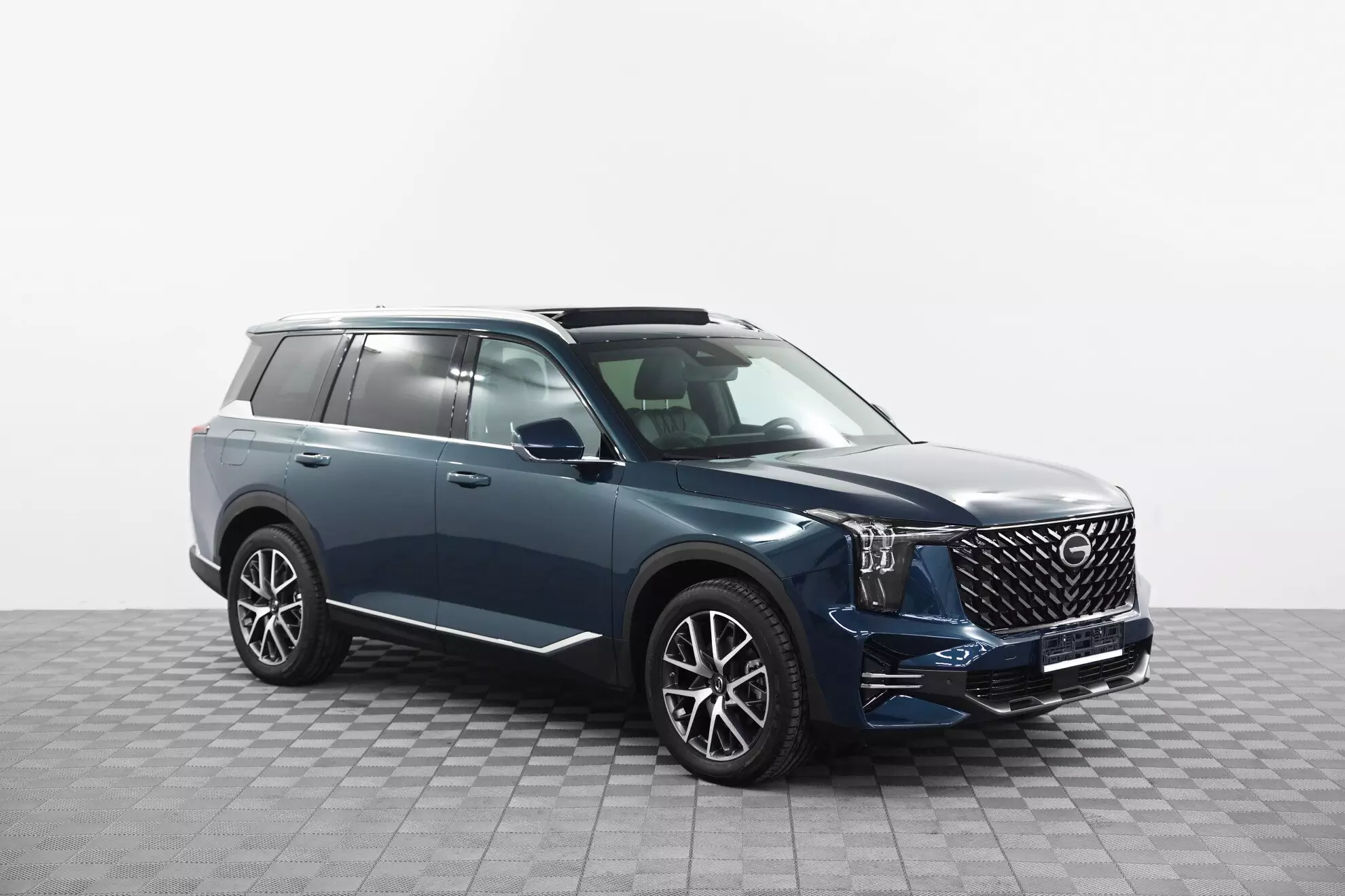 Автосалон: Gac GS8