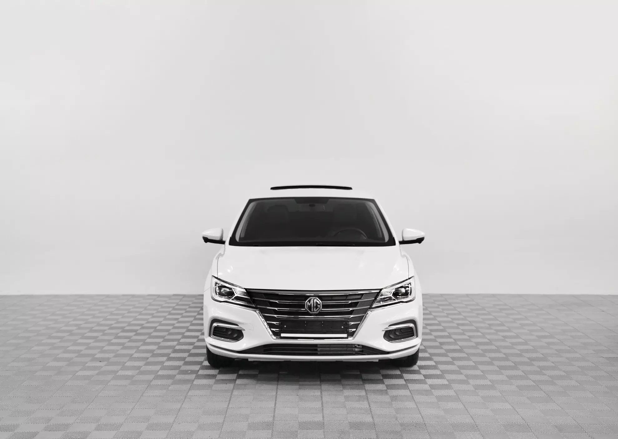 Автосалон: Mg 5
