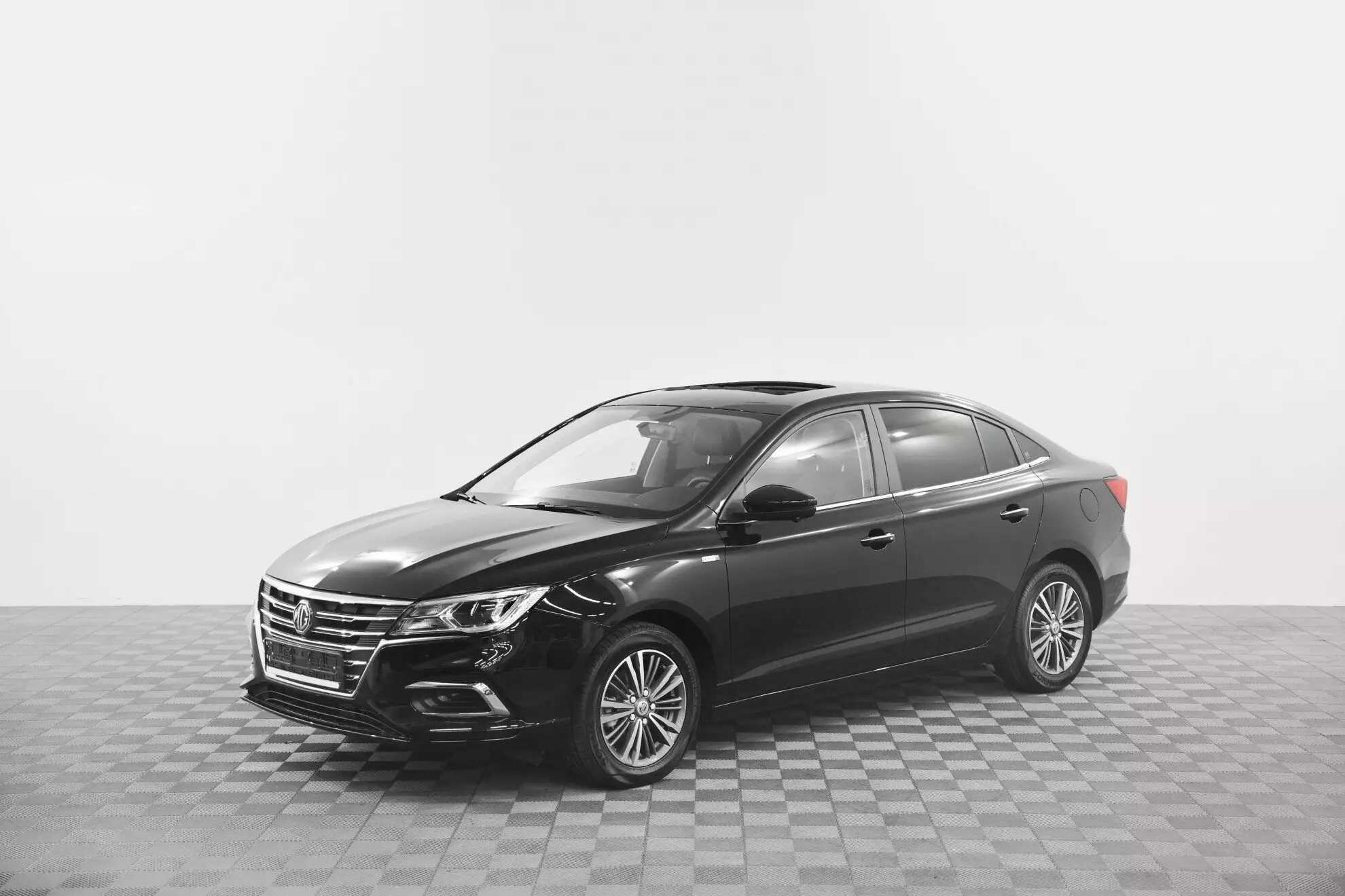 Автосалон: Mg 5