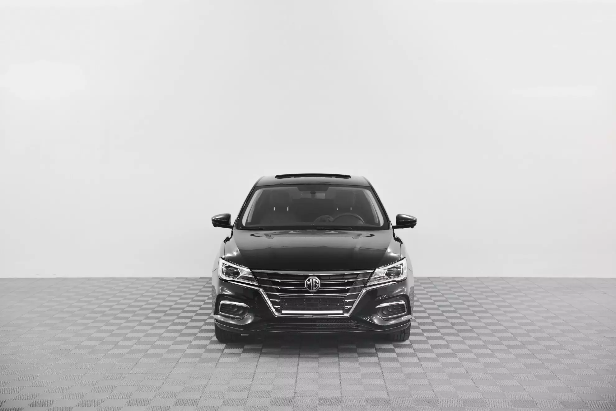 Автосалон: Mg 5