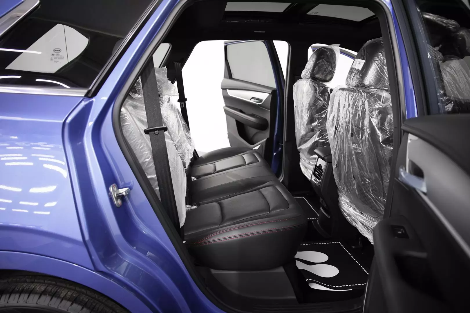 Автосалон: Swm G01F