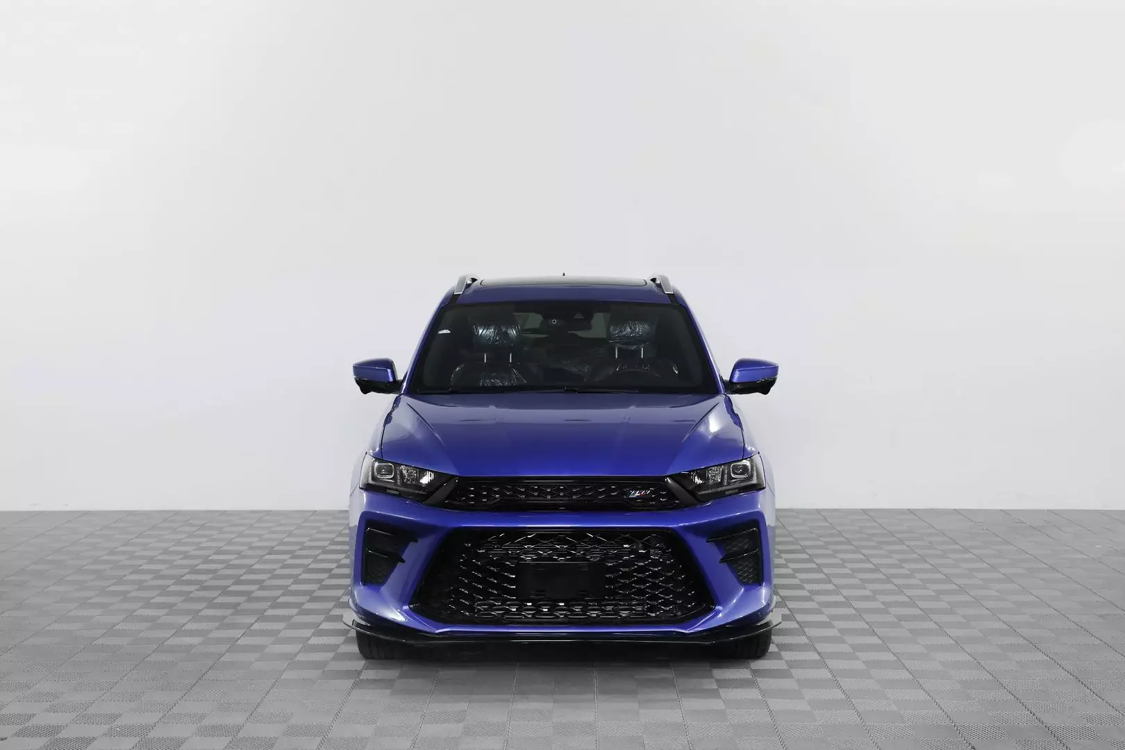 Автосалон: Swm G01F