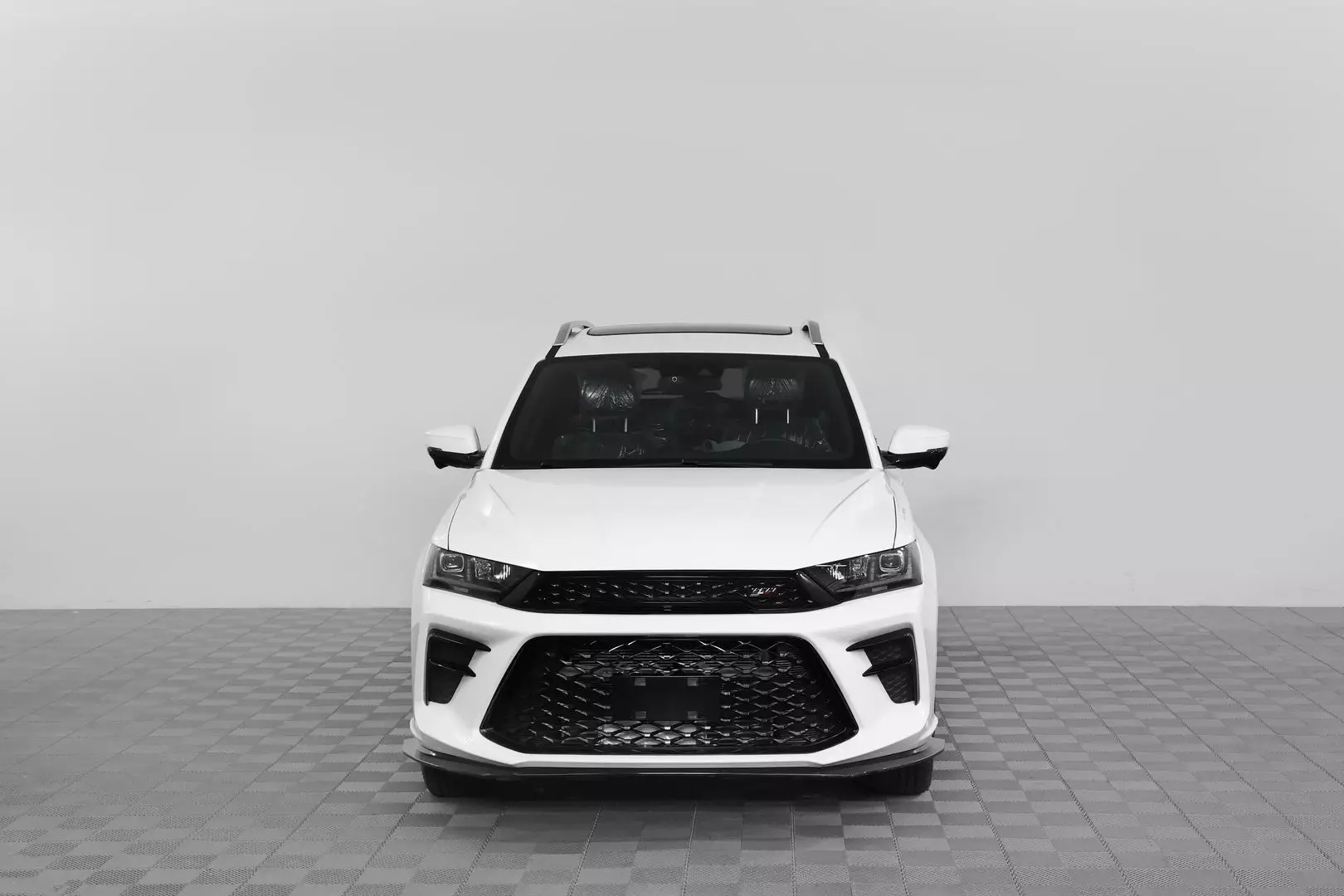 Автосалон: Swm G01F