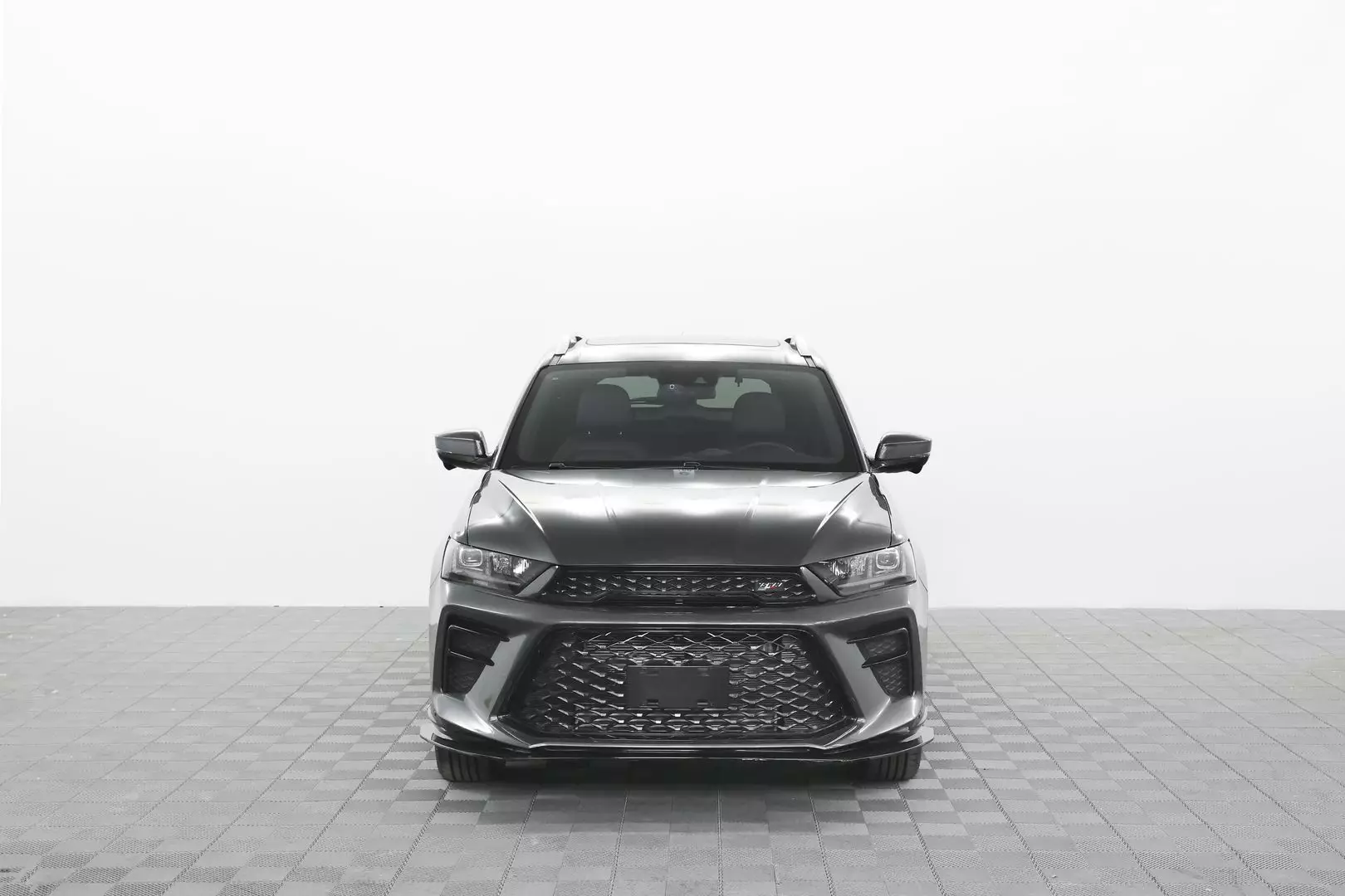 Автосалон: Swm G01F