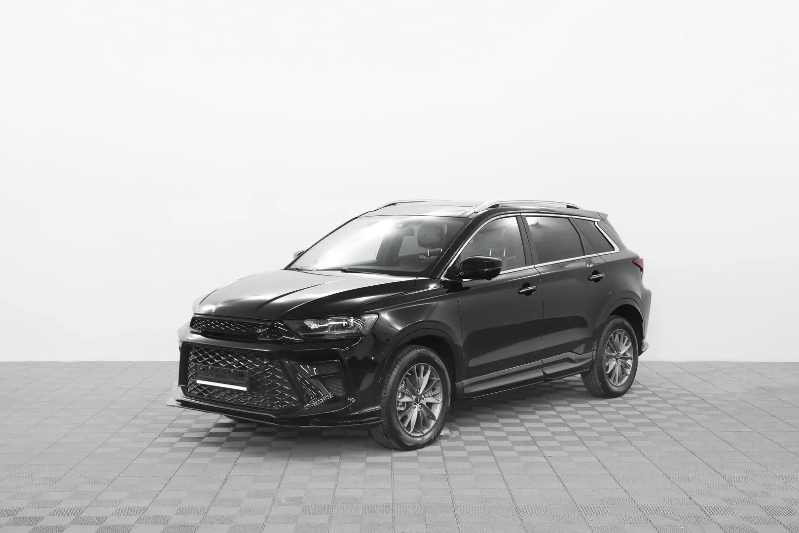 Автосалон: Swm G01F