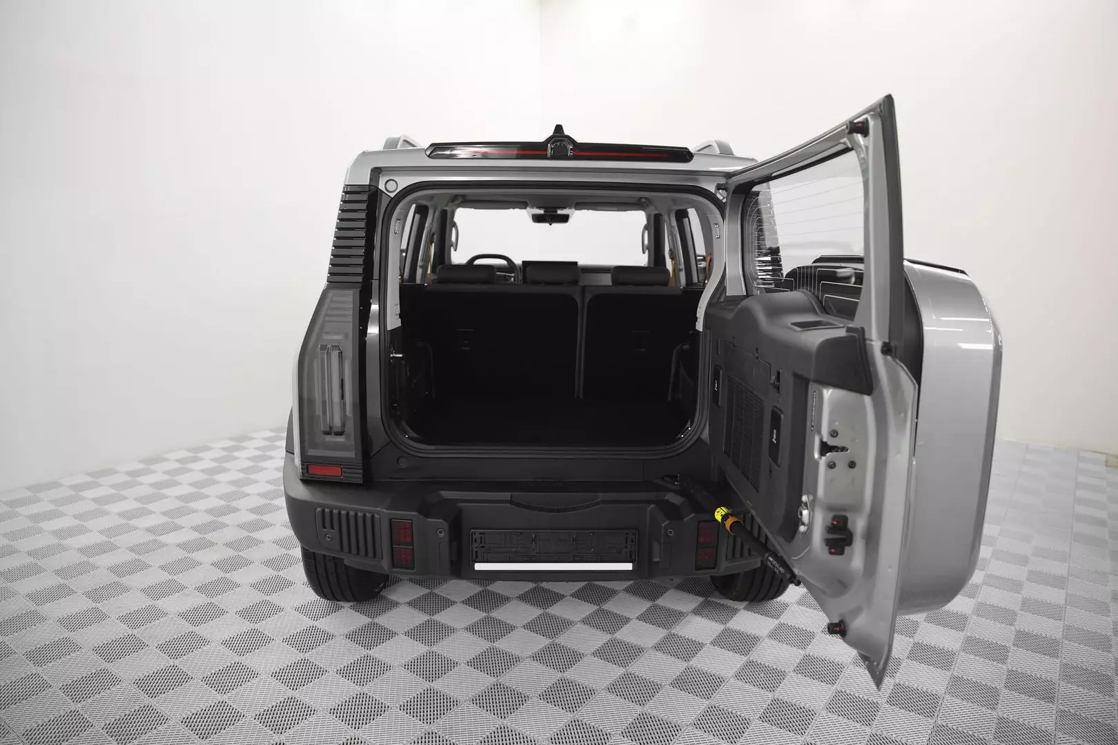 Автосалон: Jetour T2
