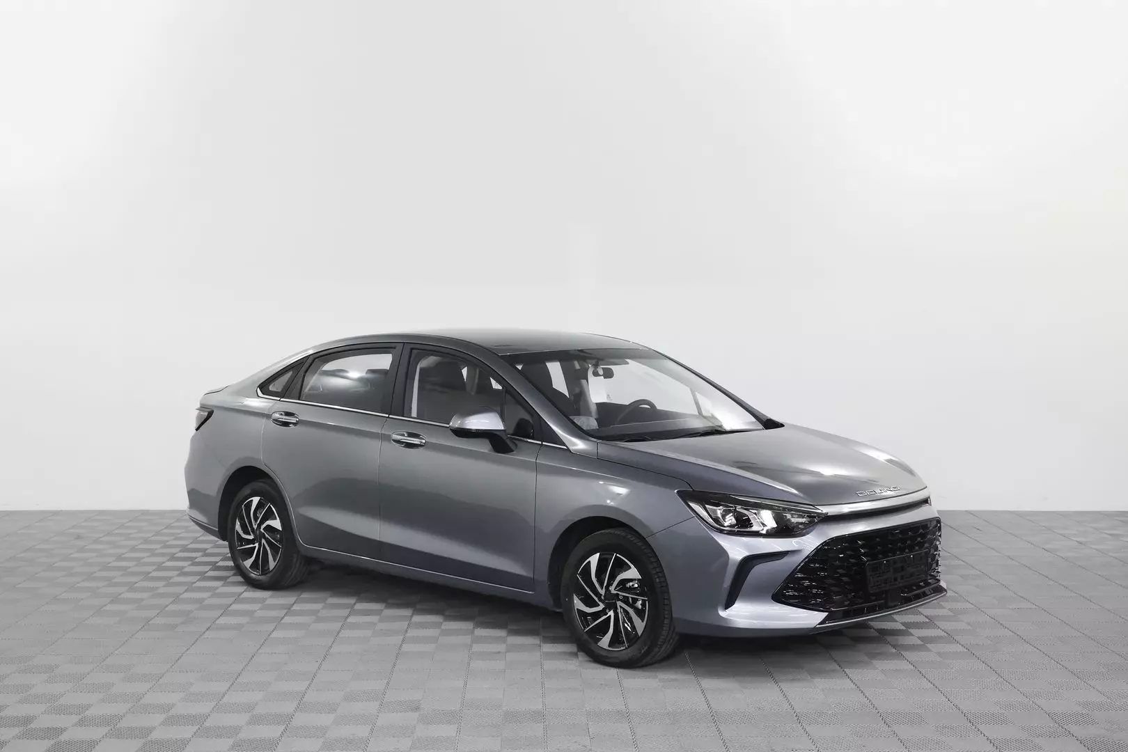 Автосалон: Baic U5 PLUS