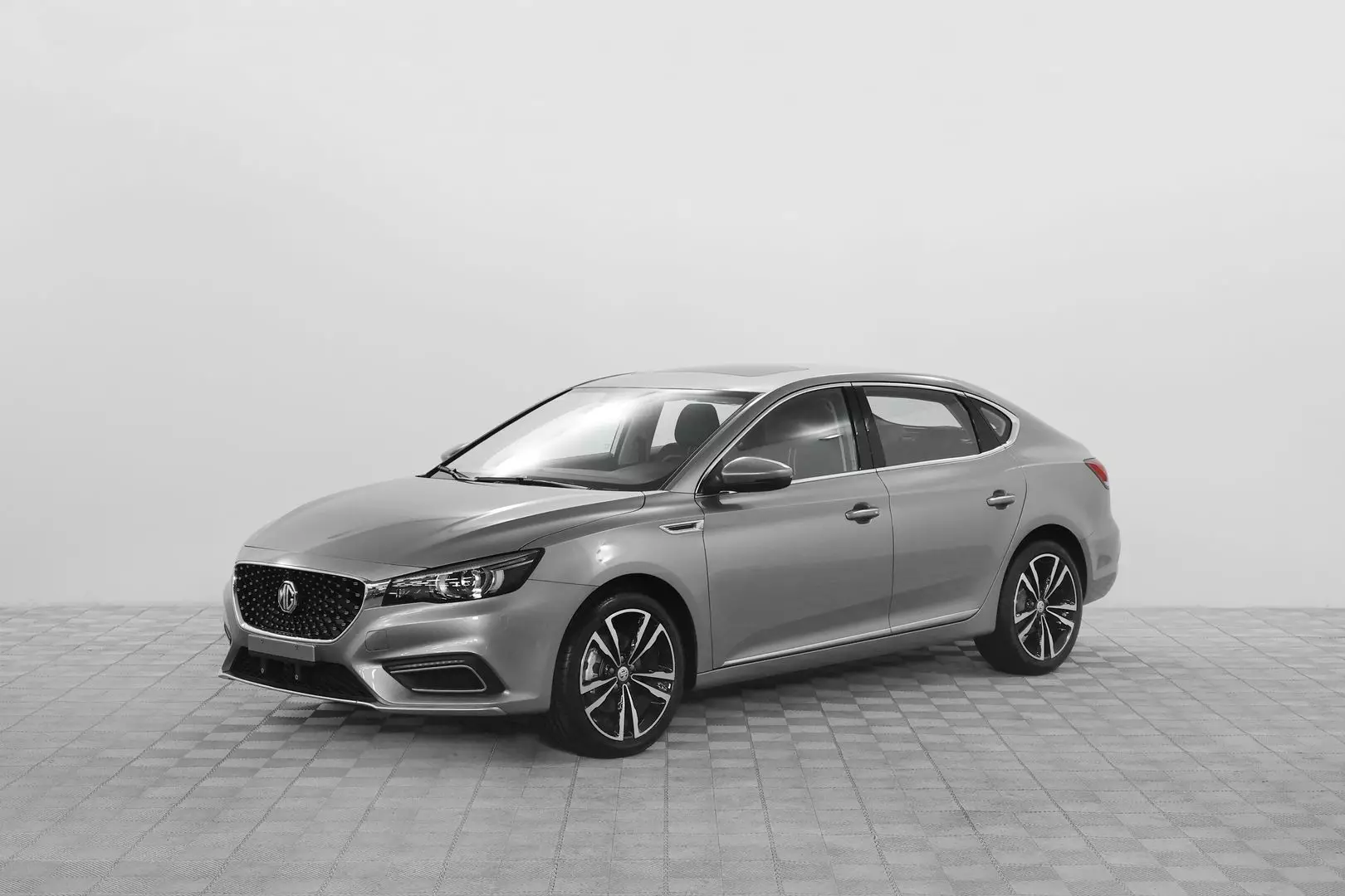 Автосалон: Mg 6