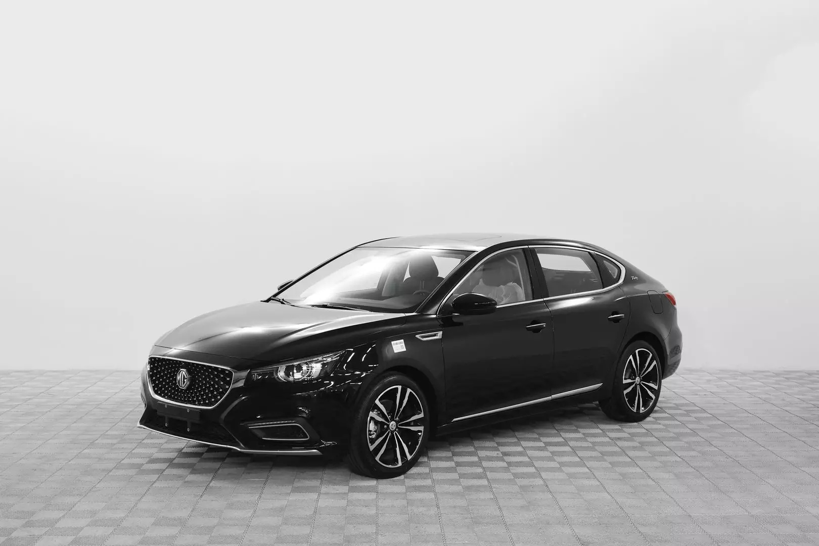 Автосалон: Mg 6