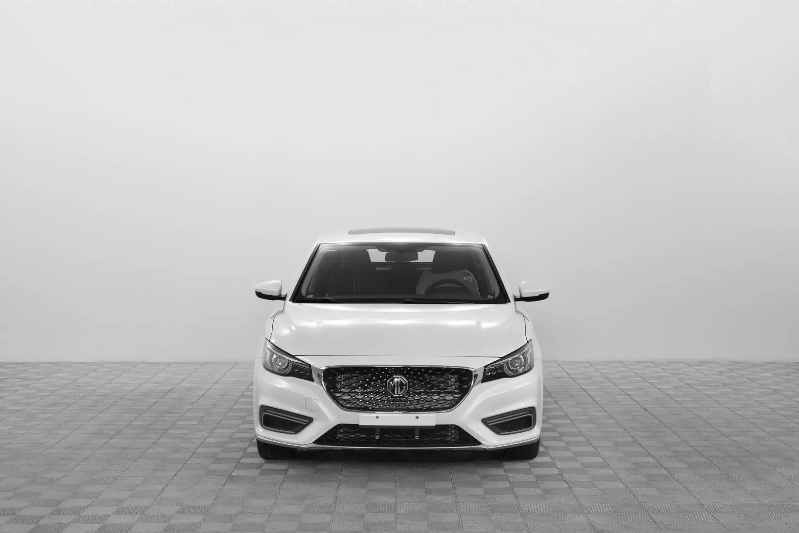 Автосалон: Mg 6