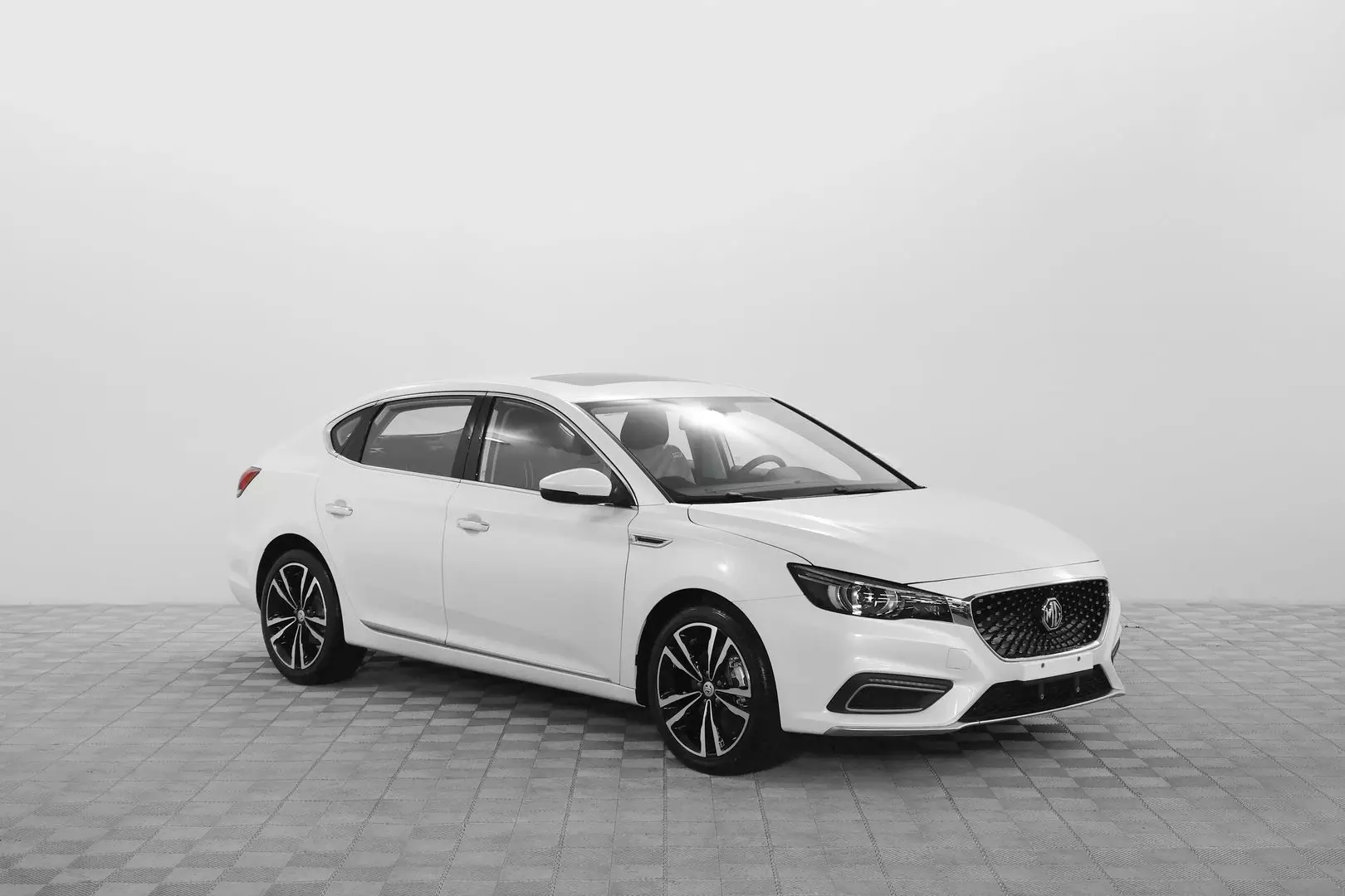 Автосалон: Mg 6