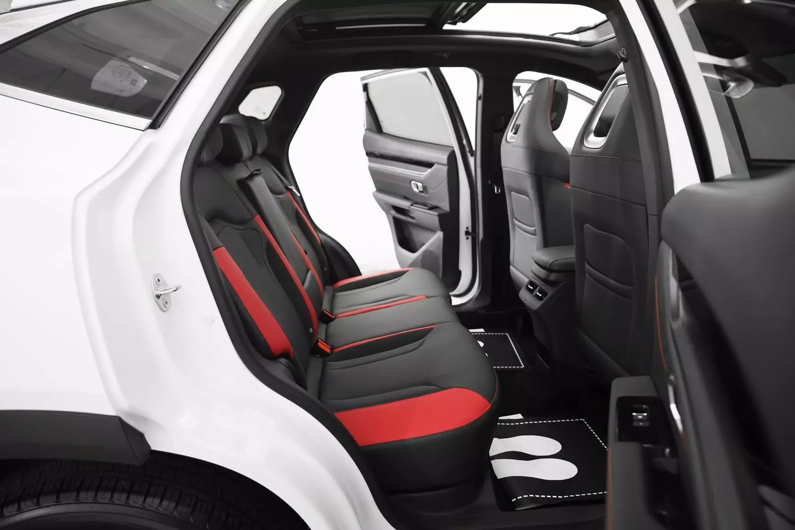 Автосалон: Jetour Dashing