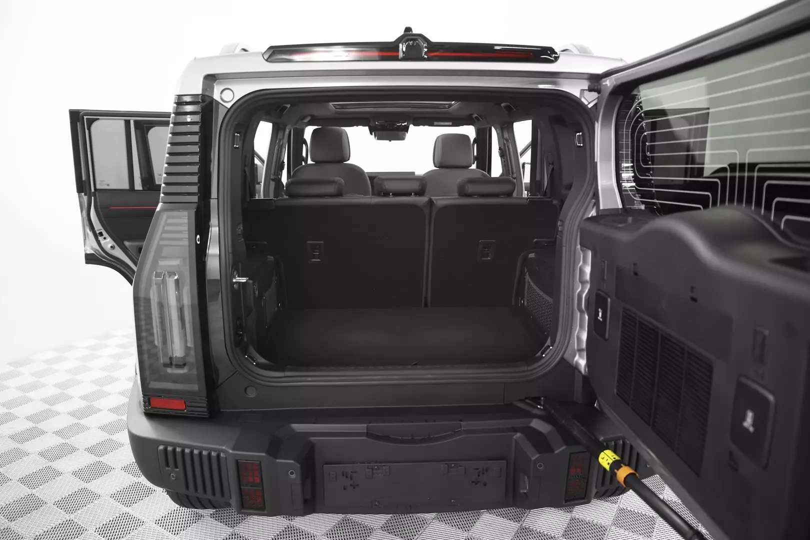 Автосалон: Jetour T2