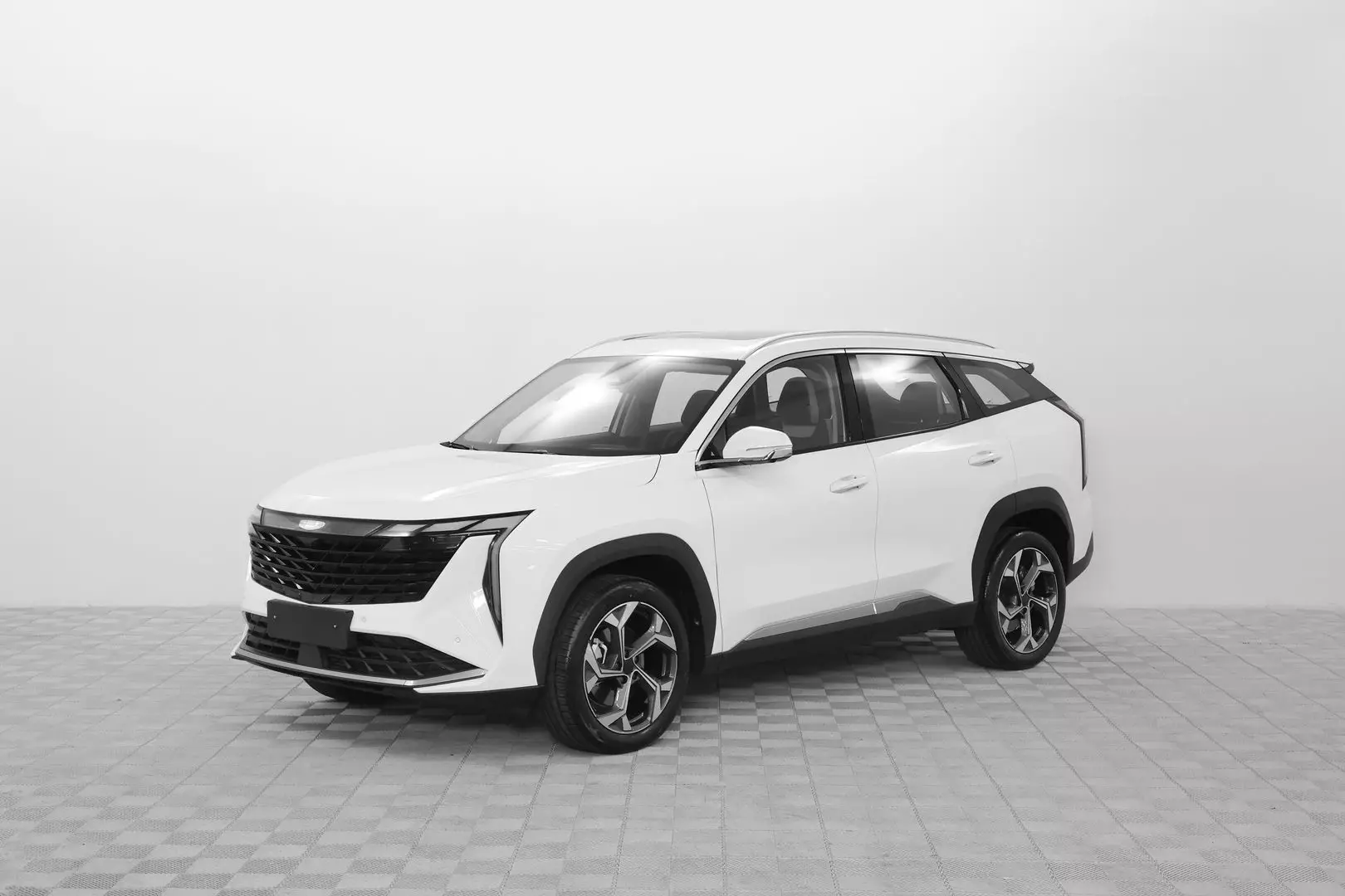 Автосалон: Geely Atlas New