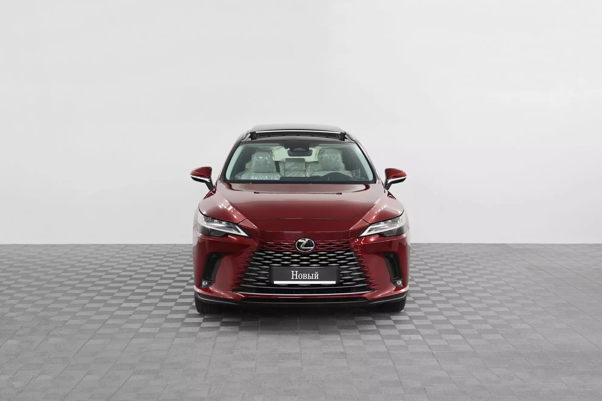 Автосалон: Lexus RX
