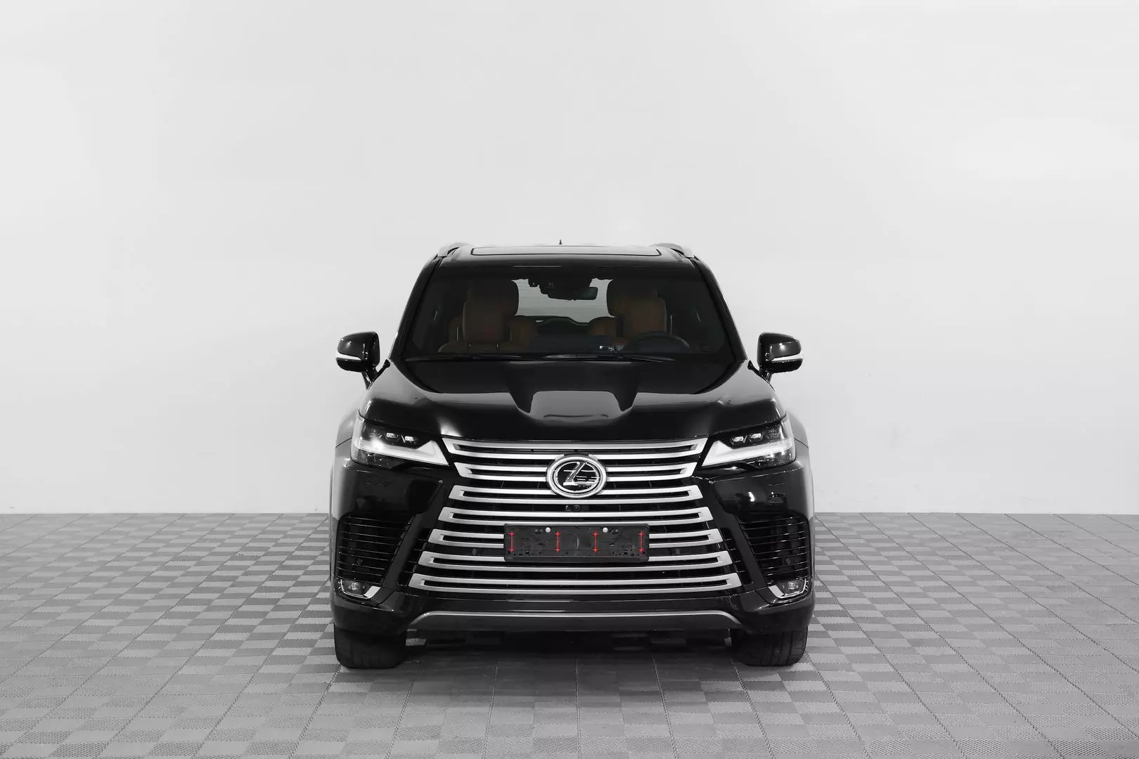 Автосалон: Lexus LX