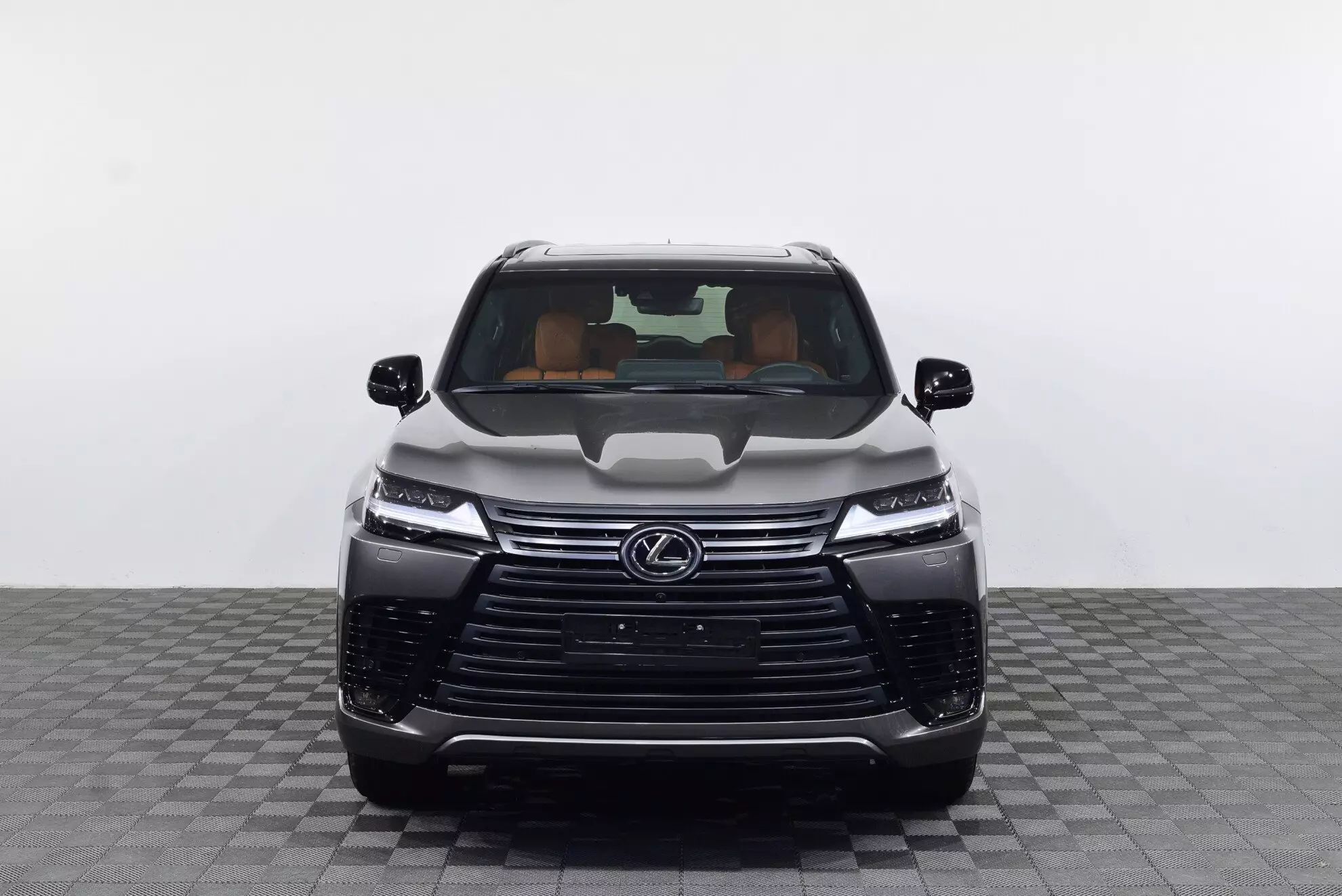 Автосалон: Lexus LX