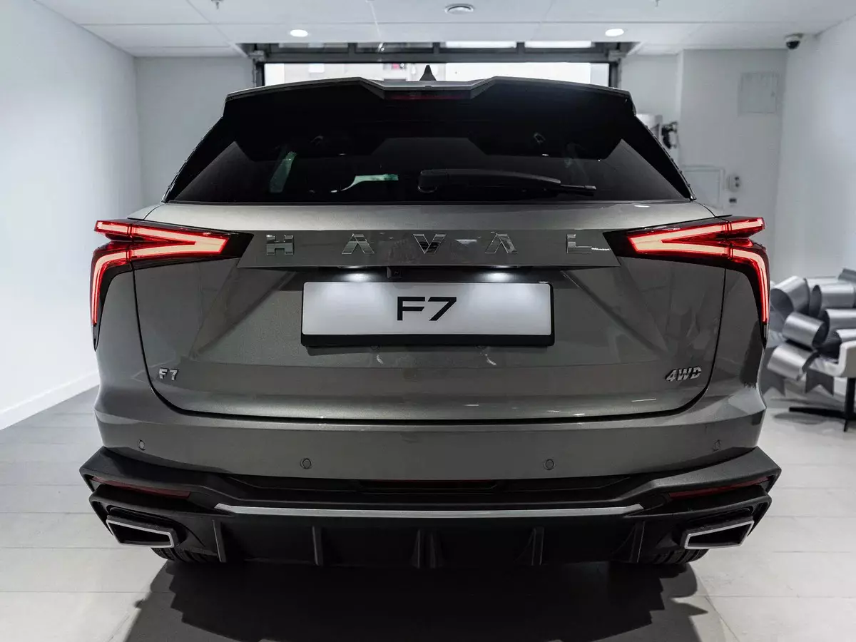 Автосалон: Haval New F7
