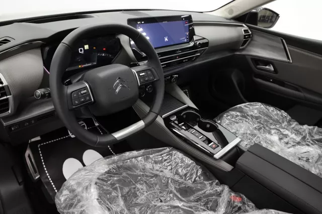 Автосалон: Citroen C5 X