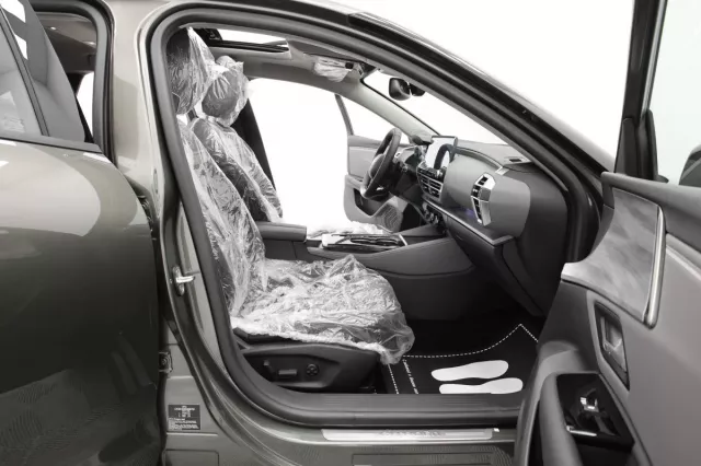 Автосалон: Citroen C5 X