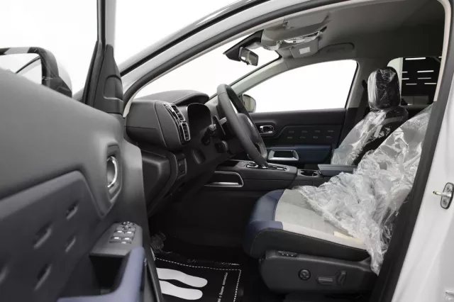 Автосалон: Citroen C5 Aircross
