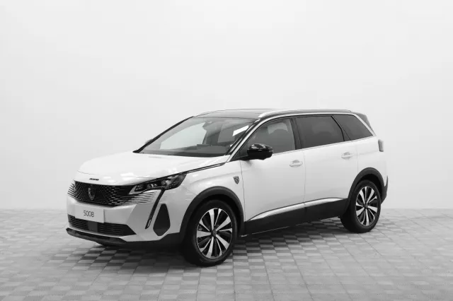 Автосалон: Peugeot 5008
