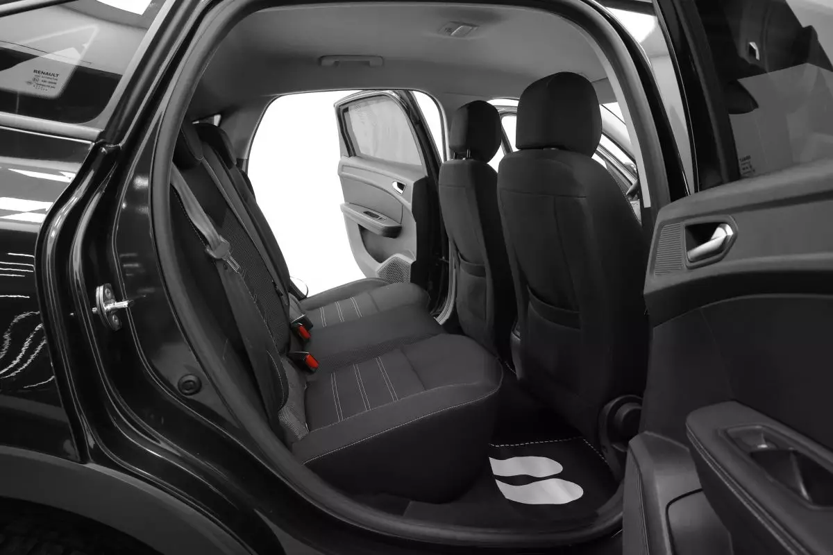 Автосалон: Renault Arkana