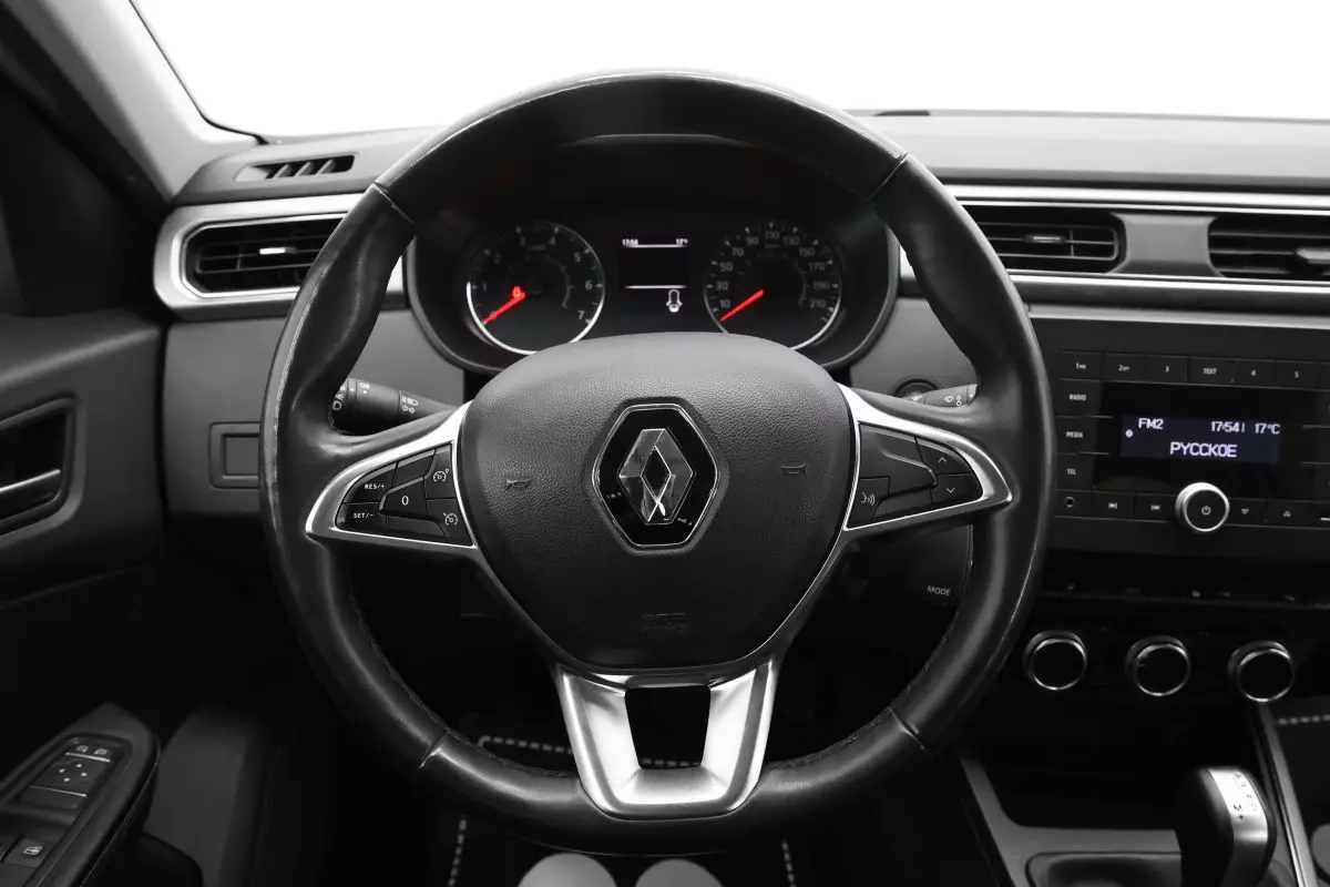 Автосалон: Renault Arkana