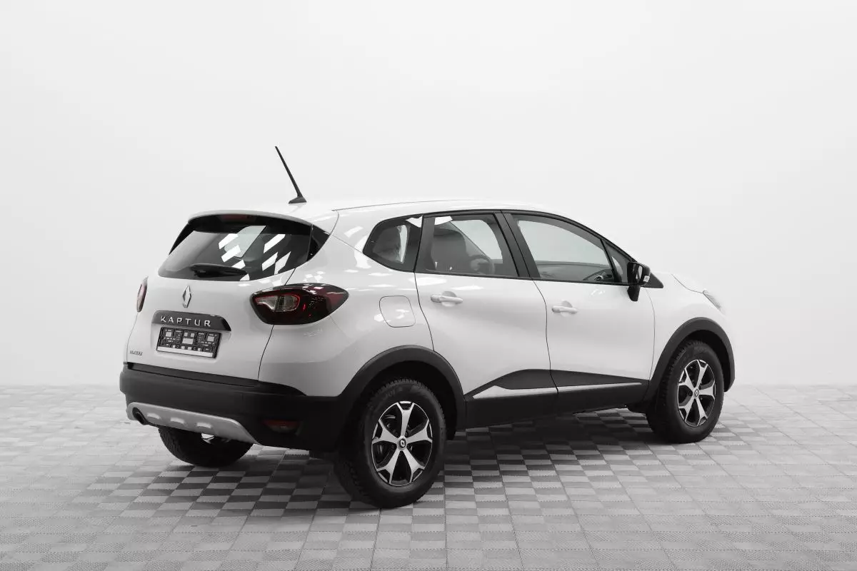 Автосалон: Renault Kaptur