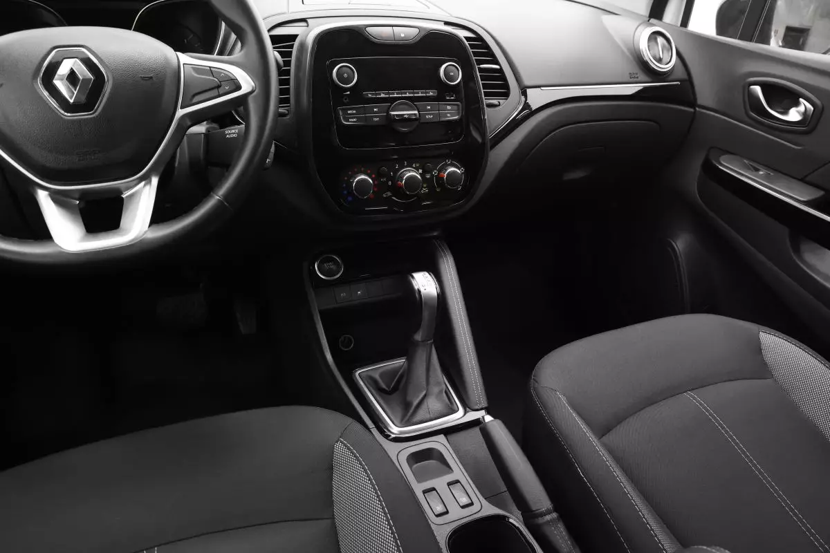 Автосалон: Renault Kaptur