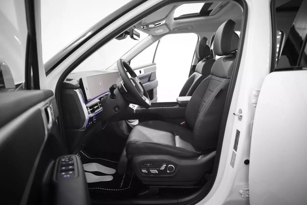 Автосалон: Hyundai Santa Fe New