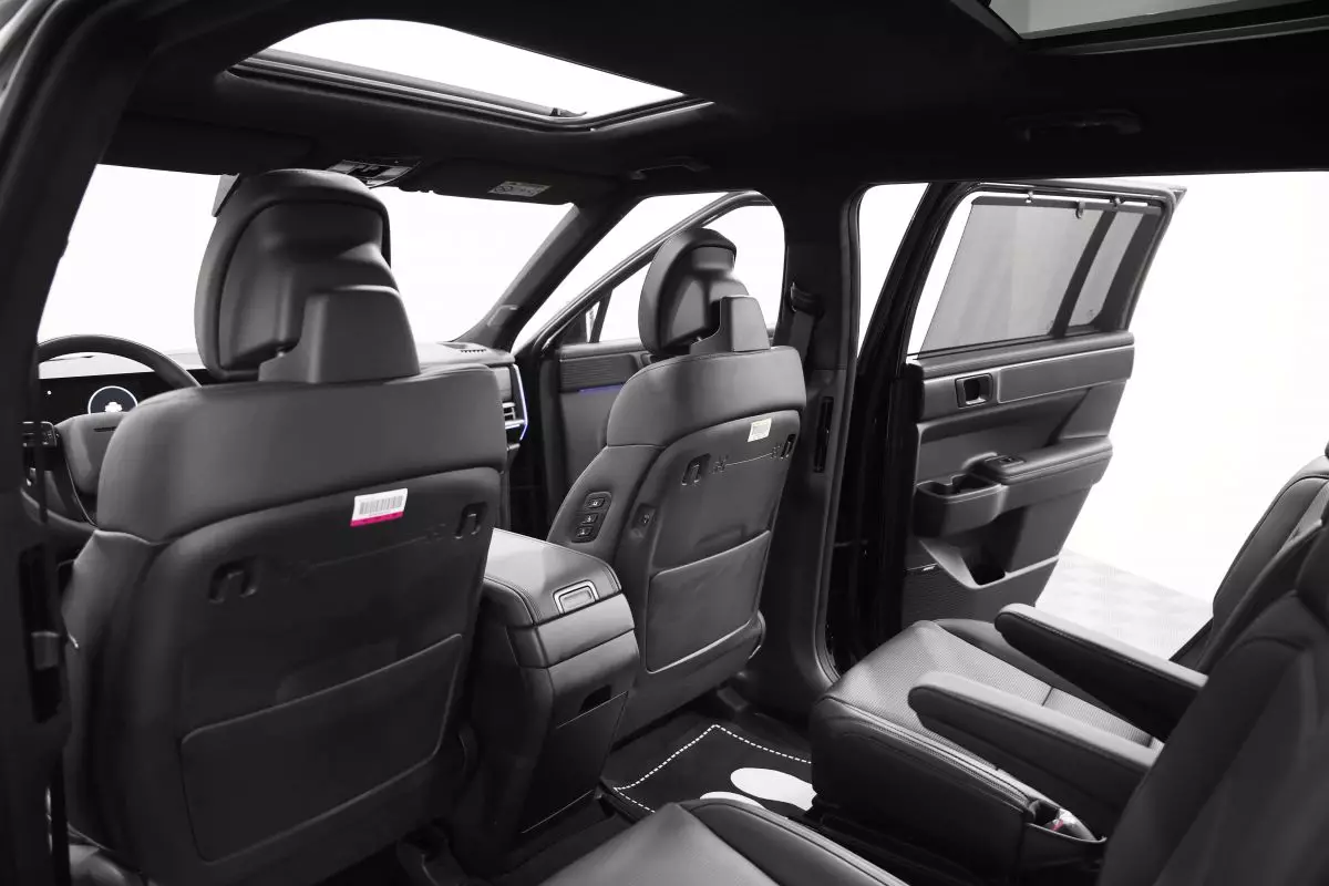 Автосалон: Hyundai Santa Fe New