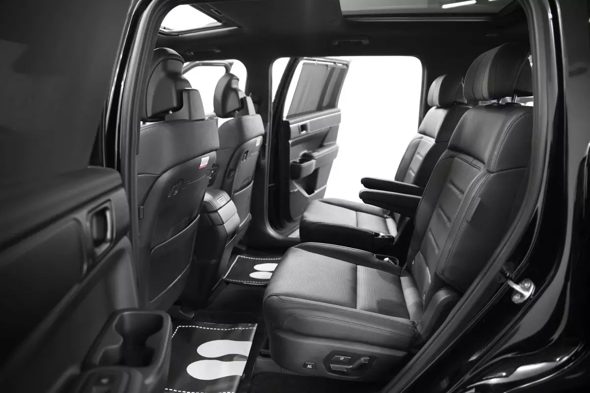 Автосалон: Hyundai Santa Fe New