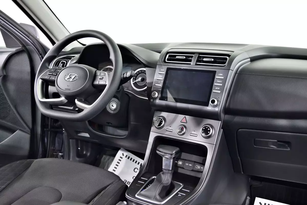 Автосалон: Hyundai Creta