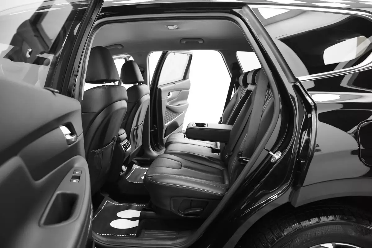 Автосалон: Hyundai Santa Fe