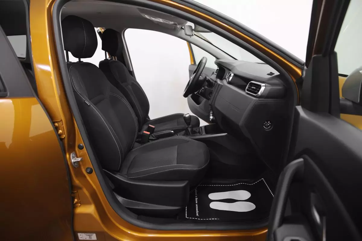 Автосалон: Renault Duster