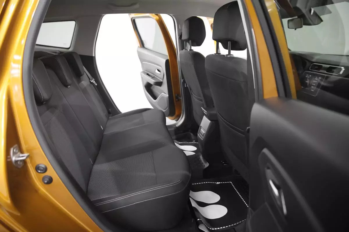 Автосалон: Renault Duster