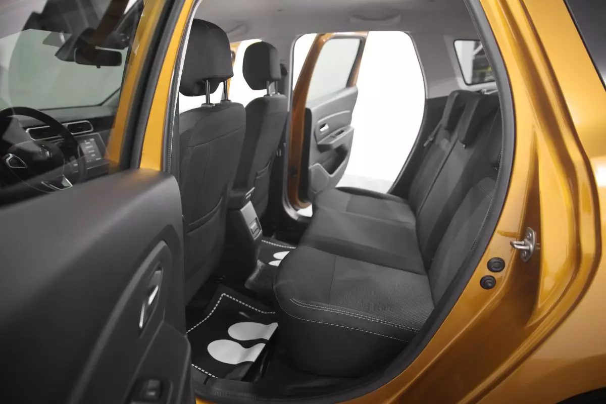 Автосалон: Renault Duster